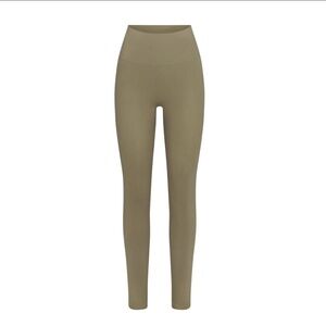 Skims soft smoothing seamless leggings